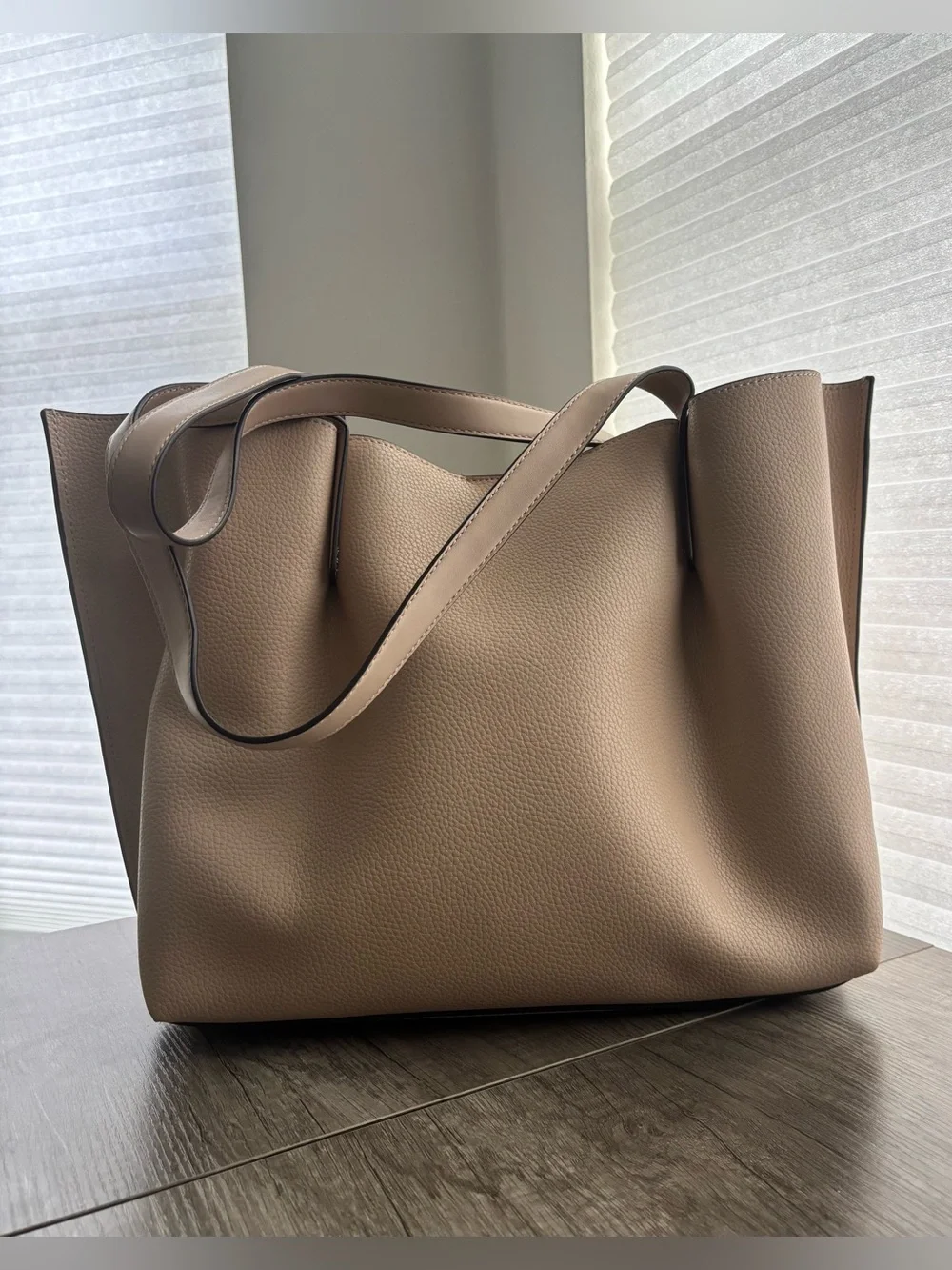Michael Kors Emilia Large Tote